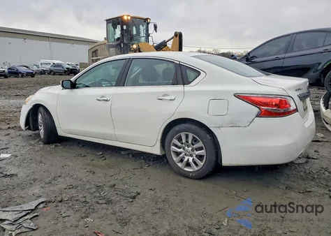 2015 Nissan Altima 2.5 из США, поврежденный, VIN 1N4AL3AP6FC294459